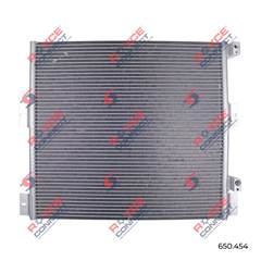 CONDENSADOR VOLVO VM210;220